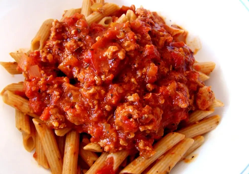 Penne z bolognese – prosty przepis na pyszny obiad w 50 minut