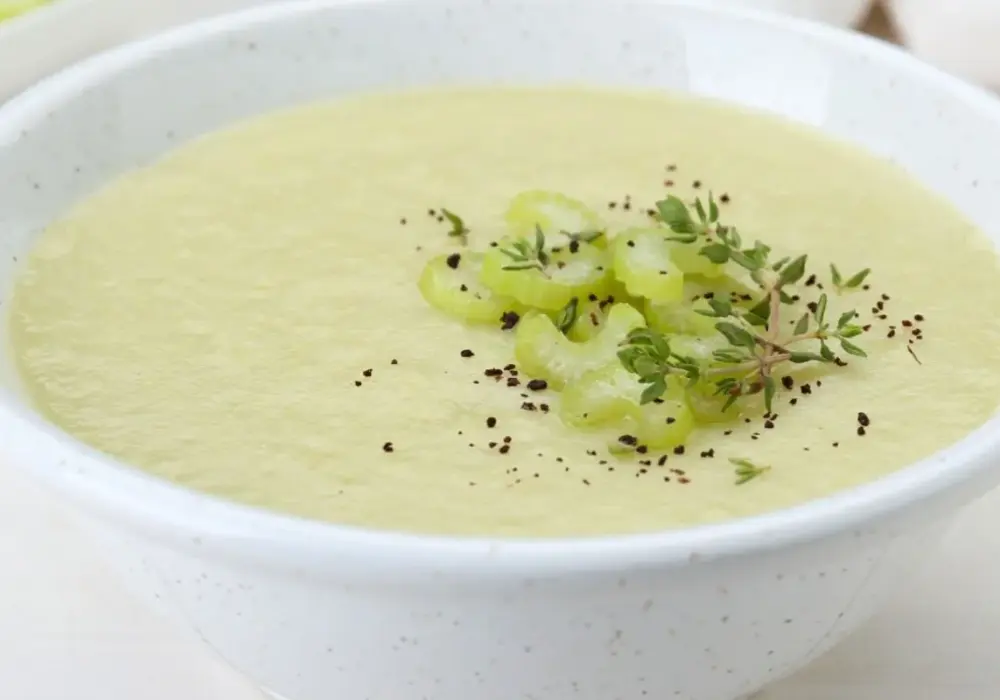 Jak zmiękczyć pora? 4 proste metody na delikatny smak
