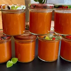 Jak zrobić spaghetti z sosem ze słoika - szybki i pyszny przepis