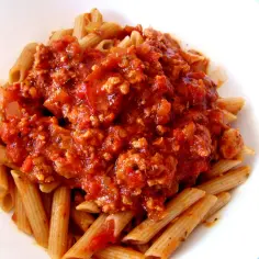 Penne z bolognese – prosty przepis na pyszny obiad w 50 minut