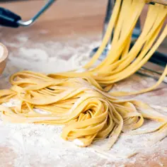 Jak łatwo zrobić domowy makaron spaghetti – przepis krok po kroku