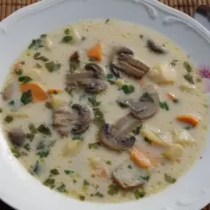 Jak zrobić zupę pieczarkową - prosty przepis na smaczną zupę