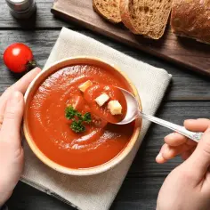 Czy zupa pomidorowa jest lekkostrawna? Odkryj jej zdrowotne korzyści