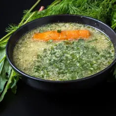 Jak przygotować szczaw do zupy, aby uniknąć gorzkiego smaku