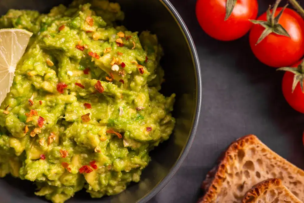 Zdjęcie Guacamole czy zdrowe? Odkryj jego zaskakujące korzyści zdrowotne
